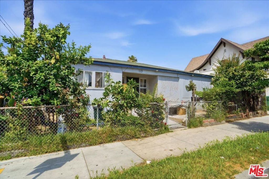 Los Angeles, California, United States 5 - 19185262