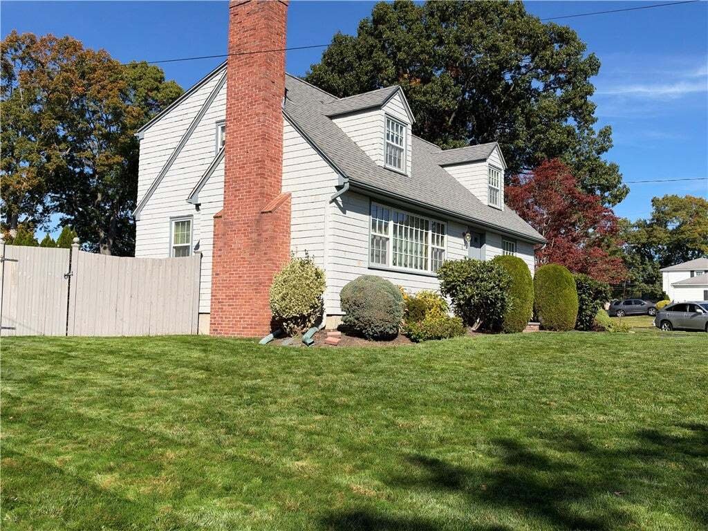 House in Cranston, Rhode Island, United States 3 - 19184583