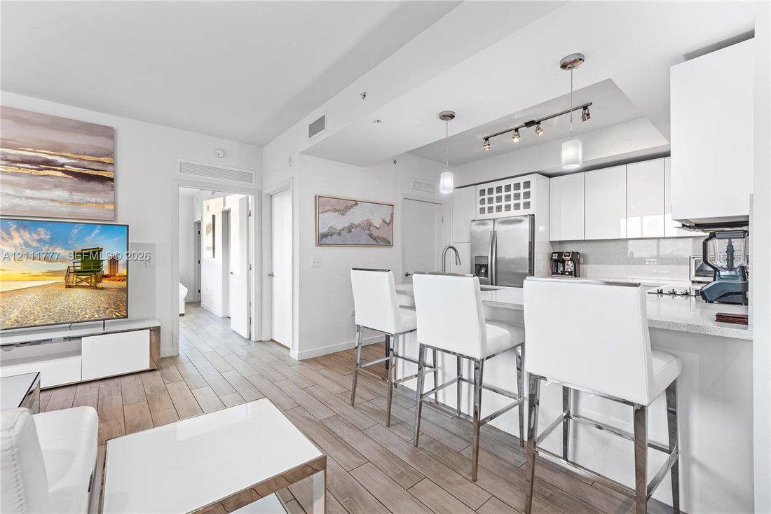 Condo in Miami, Florida, United States 4 - 19185909