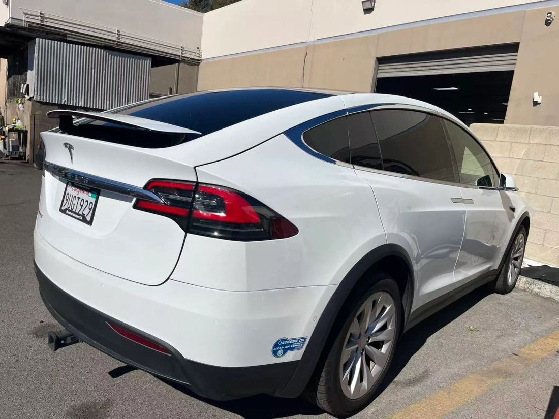 Suv in Costa Mesa, CA, United States 2 - 19186690