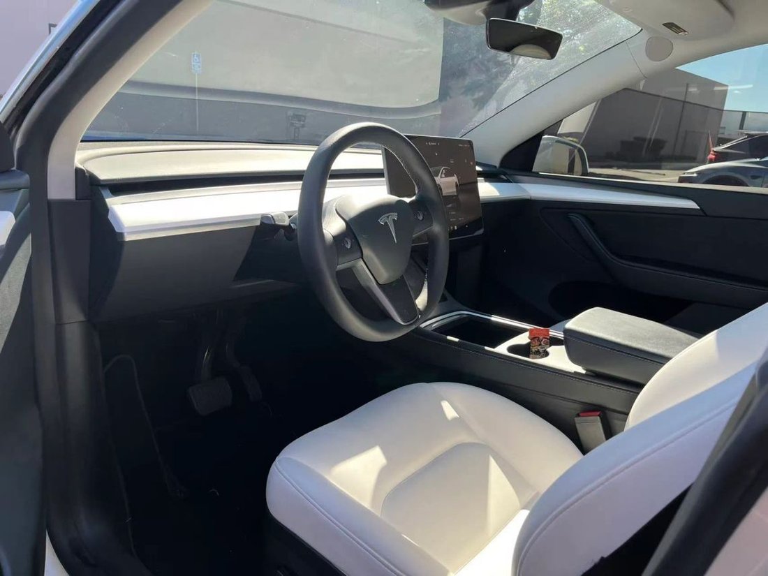 Suv in Costa Mesa, CA, United States 3 - 19186682