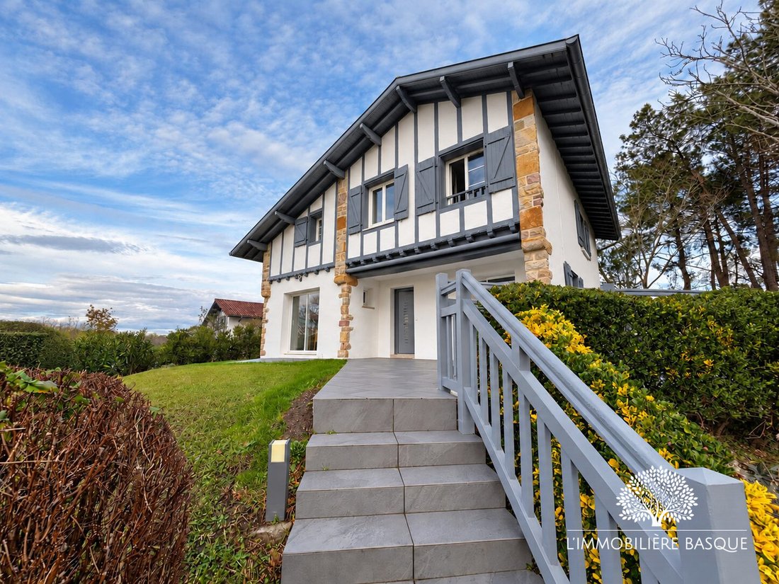 House in Bassussarry, Nouvelle-Aquitaine, France 1 - 19187558