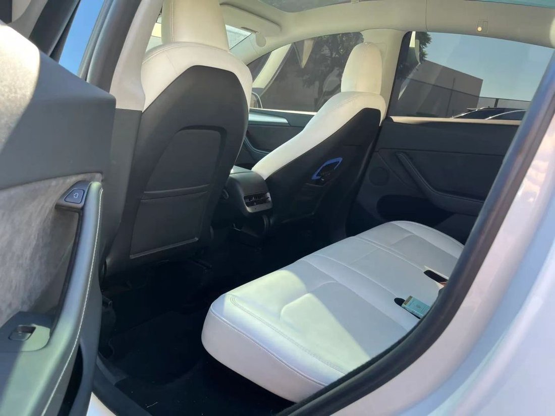 Suv in Costa Mesa, CA, United States 4 - 19186682