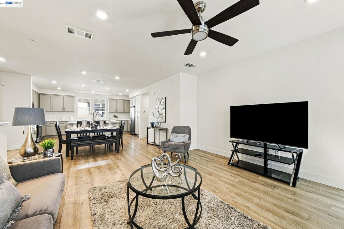 Condo in Newark, California, United States 3 - 19185370