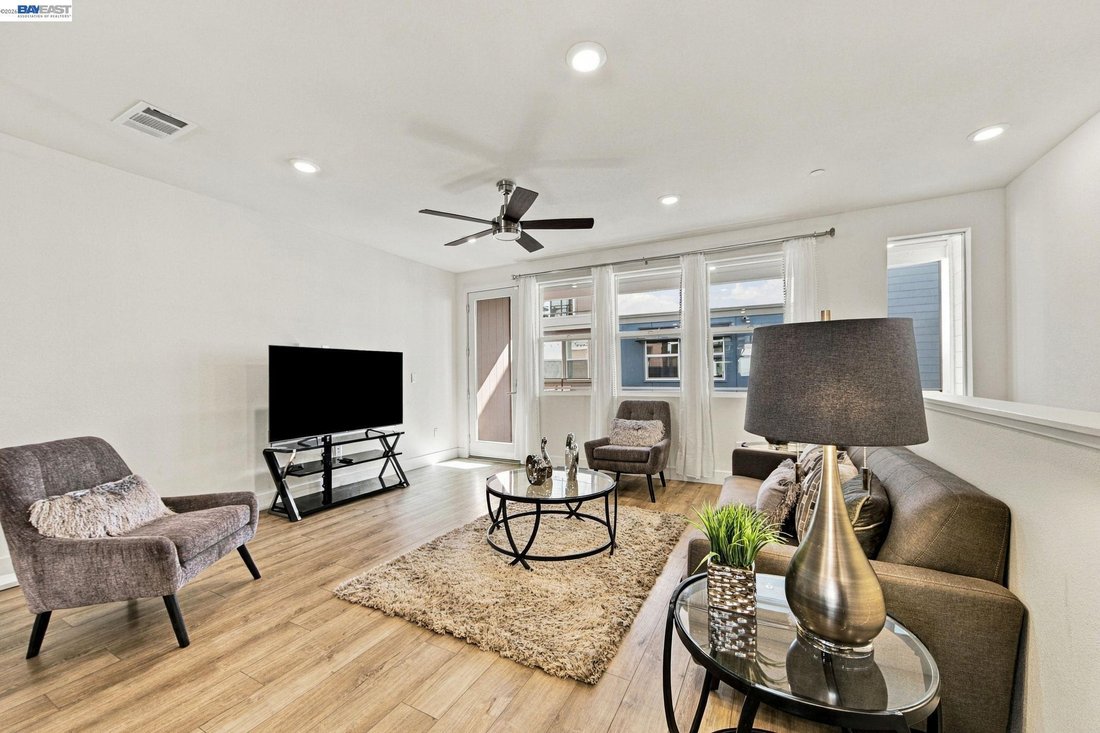 Condo in Newark, California, United States 4 - 19185370