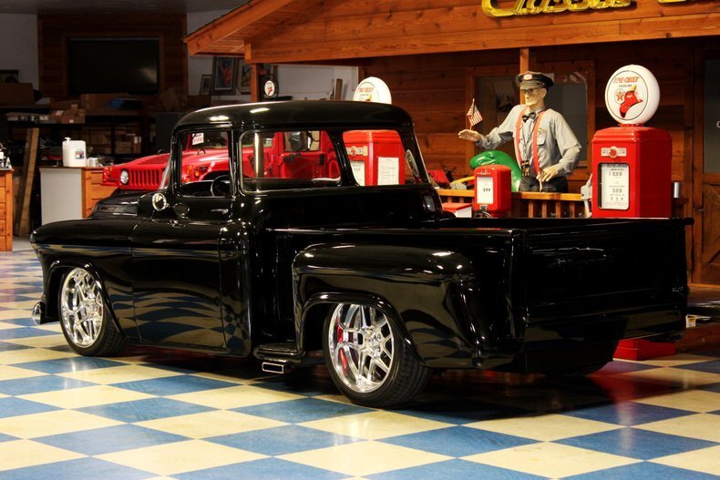 LS V8 Auto OD P/S 4 Wheel Discs A/C Custom Interior Billet Wheels!!! in New Braunfels, United States 3 - 19187859