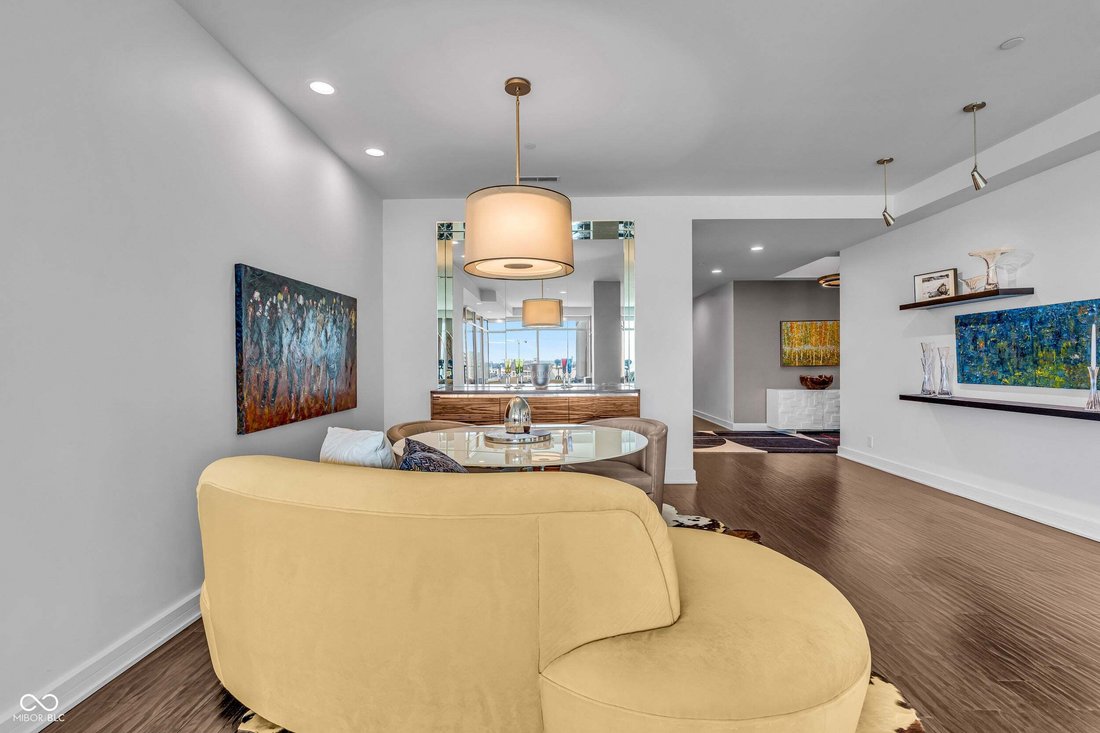 Condo in Indianapolis, Indiana, United States 5 - 19184530