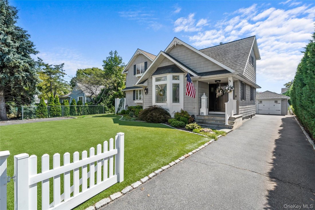 Casa a Amityville, New York, Stati Uniti 2 - 19185425