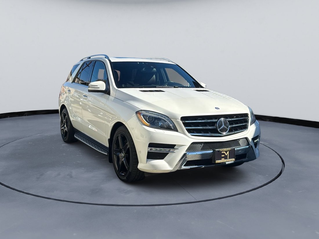 Suv in North Hollywood, CA, United States 3 - 16927015