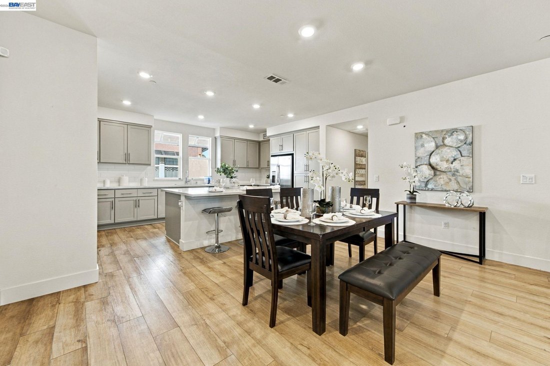 Condo in Newark, California, United States 2 - 19185370