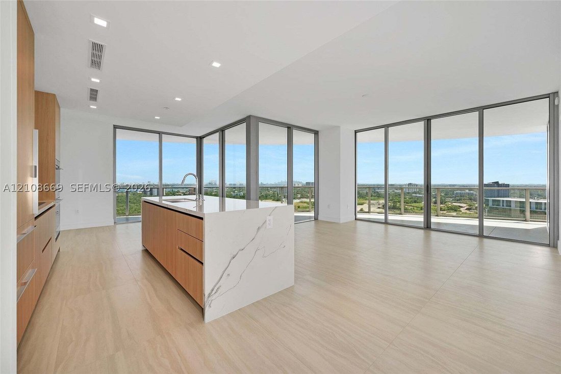 Condo in North Miami Beach, Florida, United States 1 - 19185184