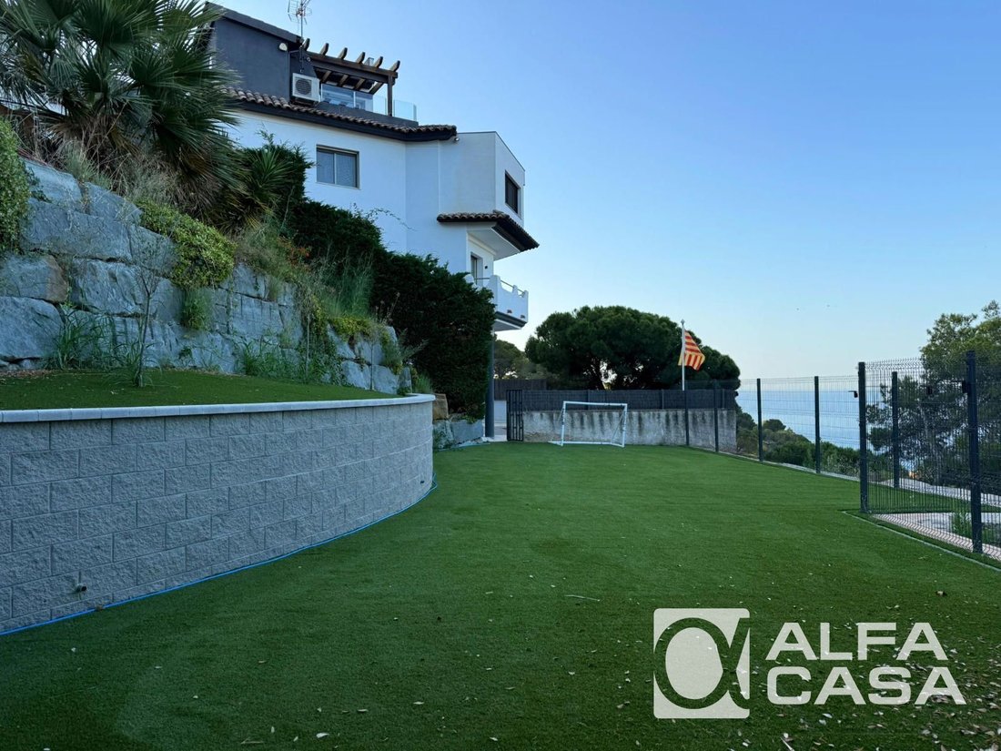 House in Lloret de Mar, Catalonia, Spain 4 - 19185343