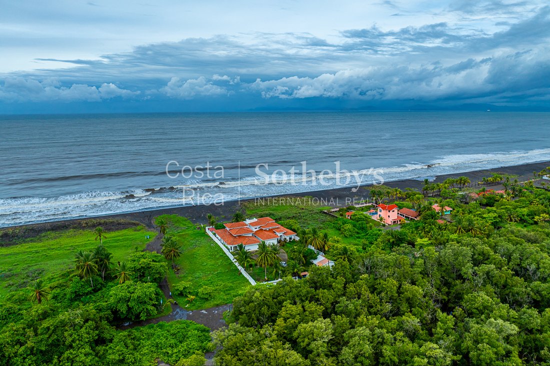 Casa en Bajamar, Provincia de Puntarenas, Costa Rica 2 - 19184153