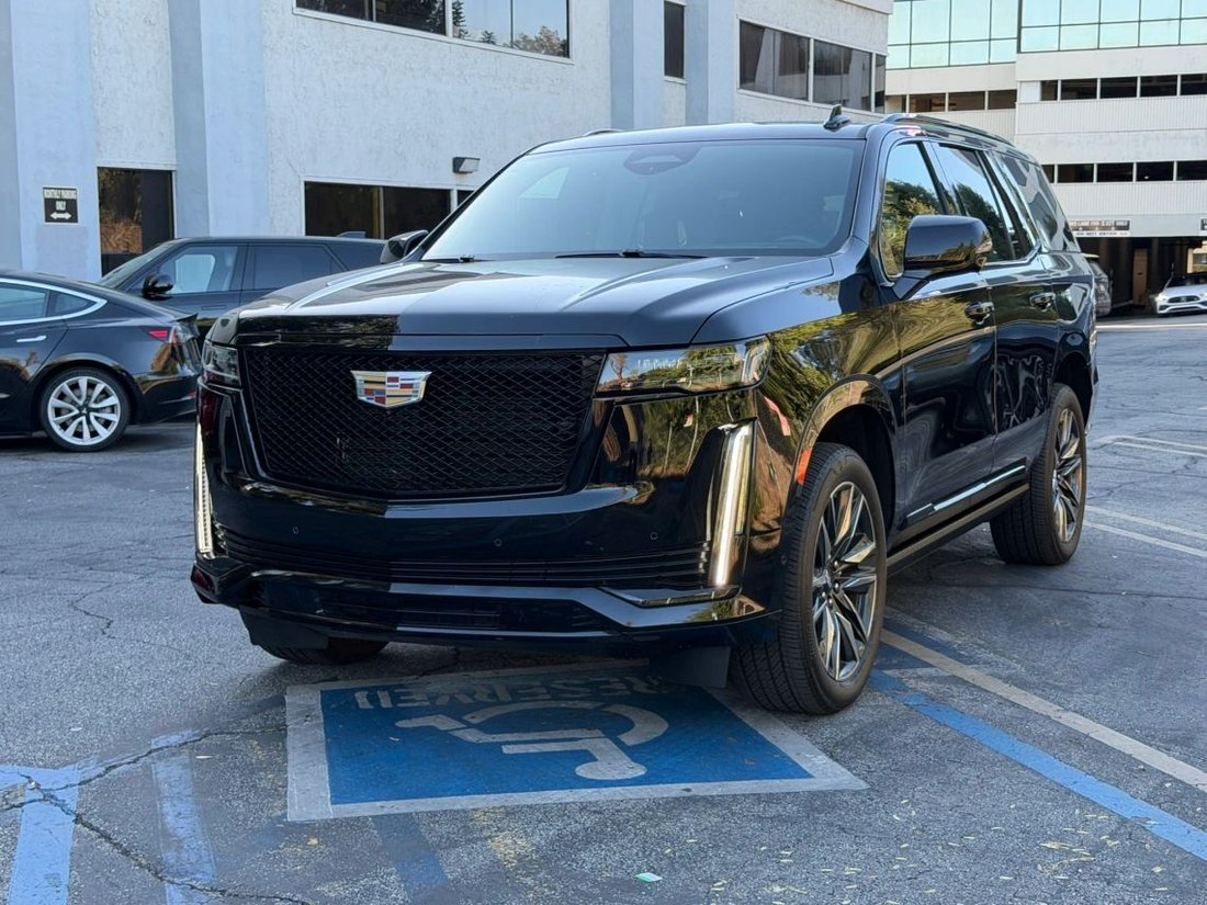 Suv in Tarzana, CA, United States 4 - 19167735