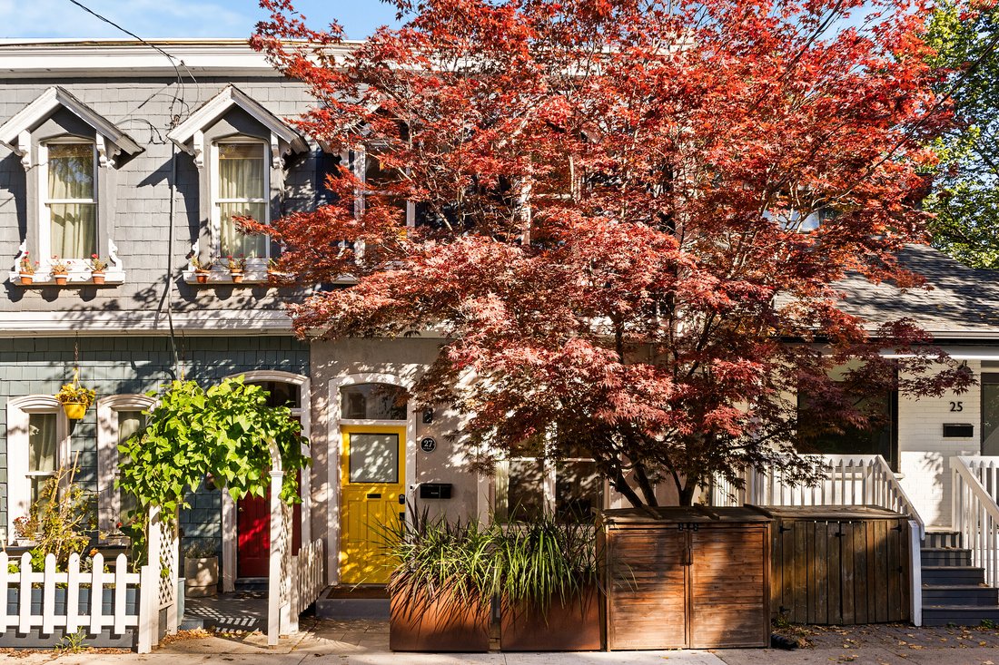 Townhouse in Toronto, Ontario, Canada 2 - 19189421