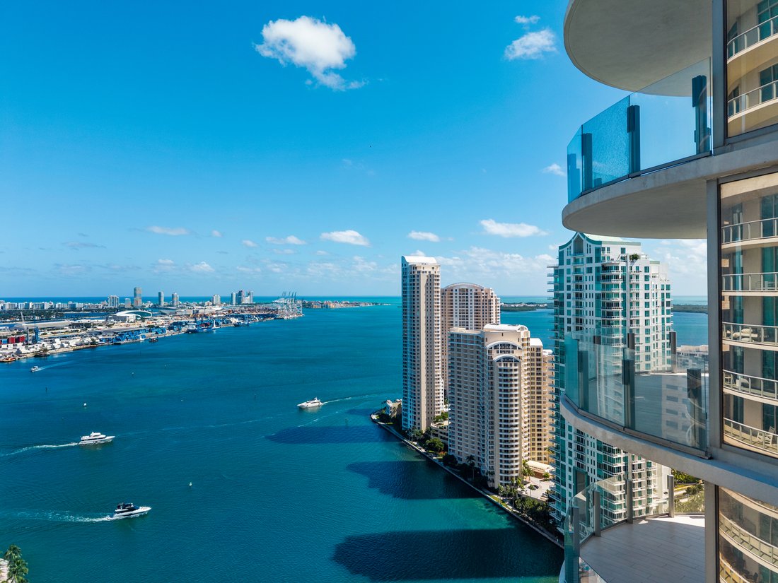 Condo in Miami, Florida, United States 1 - 19189461