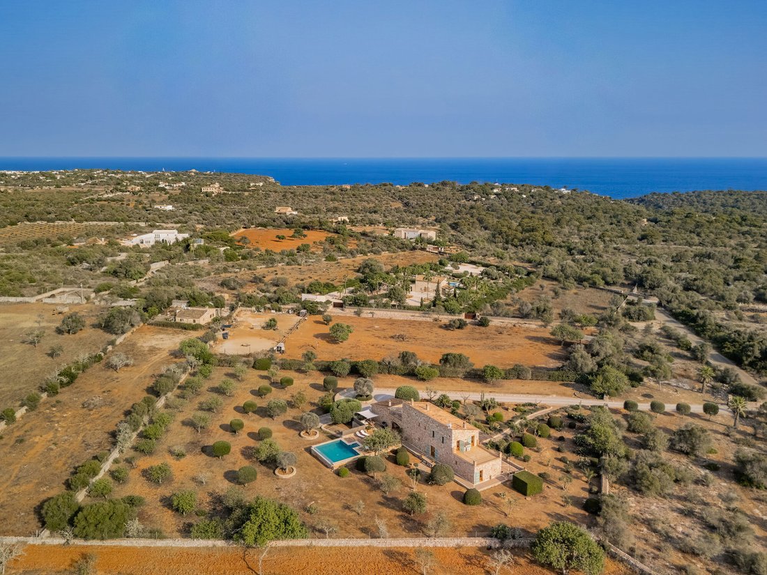 Finca in Santanyi, Balearic Islands, Spain 3 - 19189392