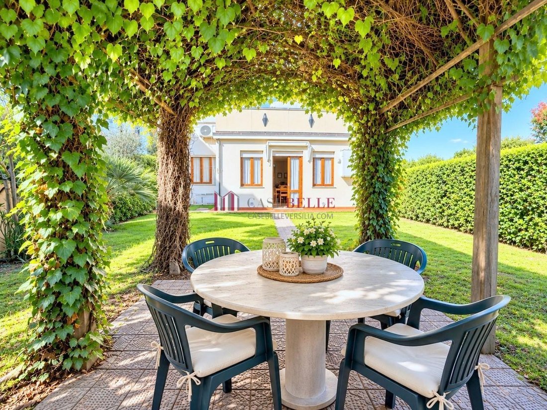 Maison de ville à Lido di Camaiore, Camaiore, Toscane 1 - 19192792