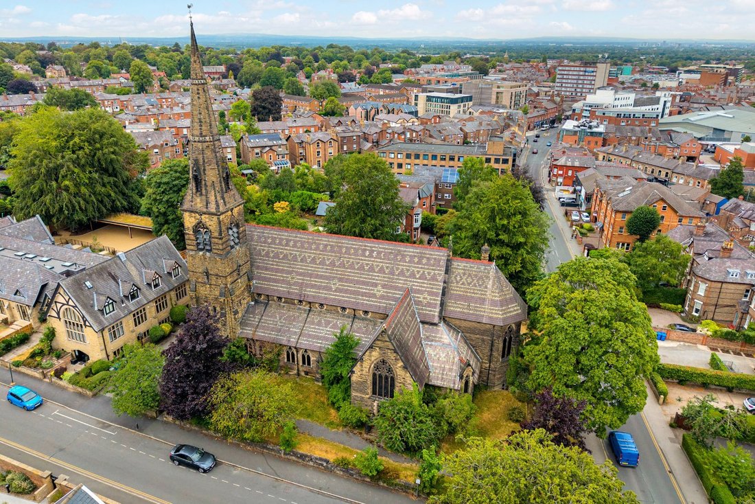 House in Bowdon, England 1 - 14413770