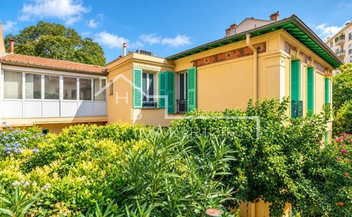 Villa in Nice, Provence-Alpes-Côte d'Azur, France 1