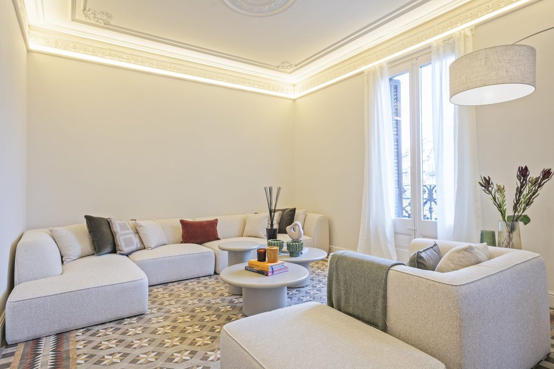 Wohnung in Eixample, Barcelona, Spanien 4 - 19190691