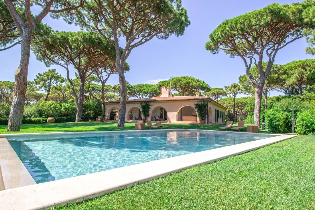 Villa in Castle of Castiglione, Castiglione della Pescaia, Tuscany 1 - 19190436