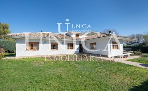 Chalet in Fuente el Saz de Jarama, Autonome Gemeinschaft Madrid, Spanien 1