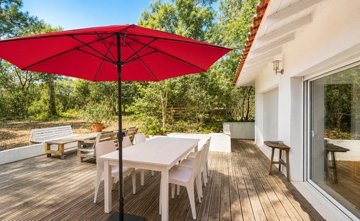 Villa in Aiguillon, Arcachon, Frankreich 1
