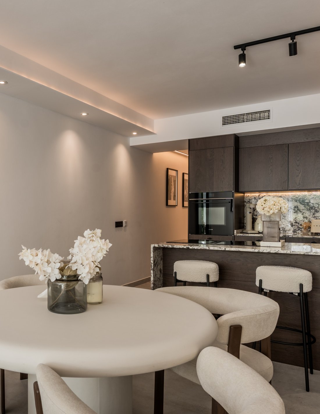 Apartment in La Quinta, Benahavis, Andalusia 1 - 19193672