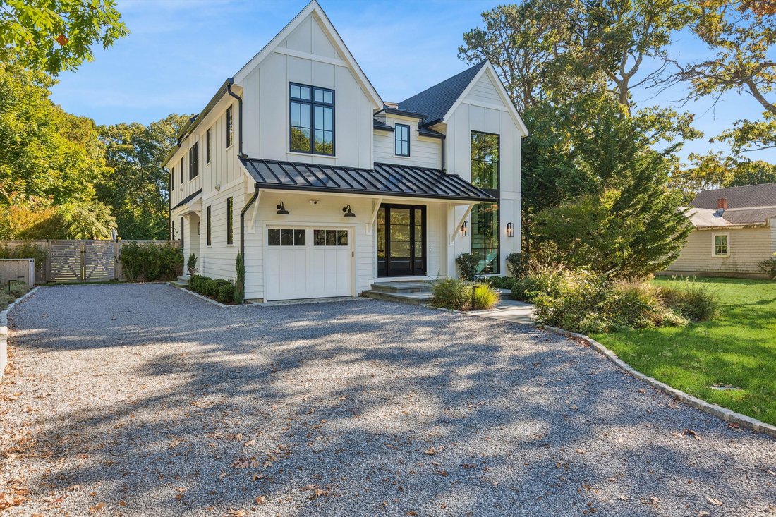 Quogue, New York, United States 2 - 19193874