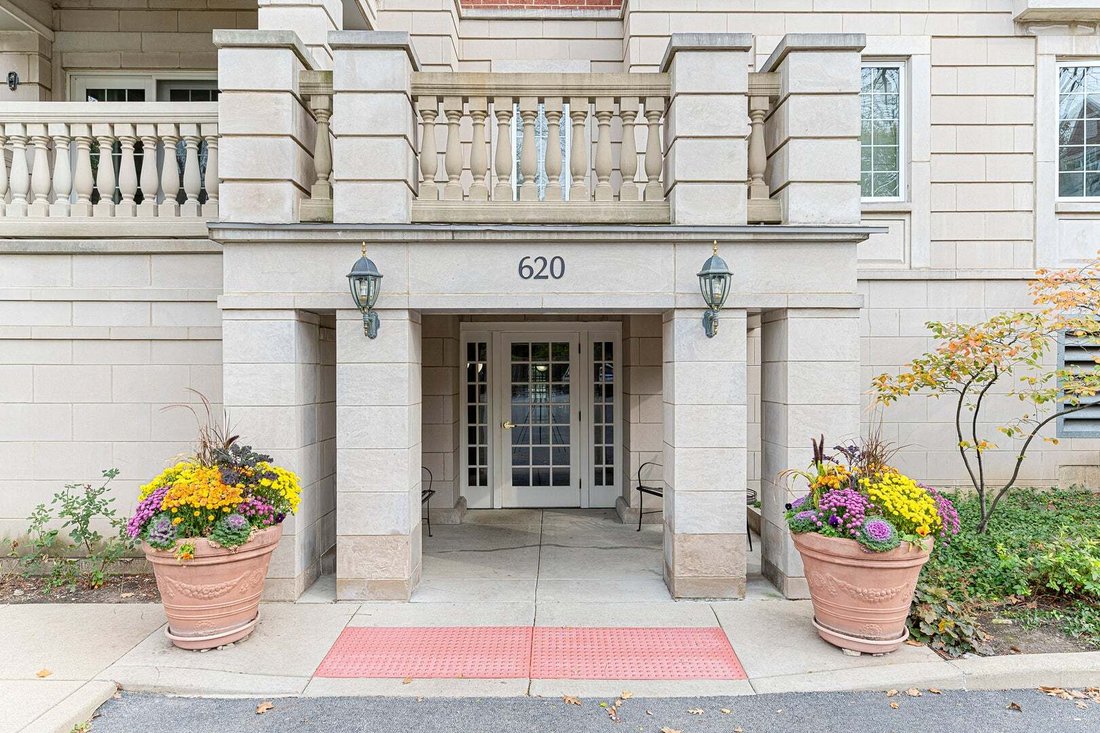 Condo in Highland Park, Illinois, United States 2 - 19193441