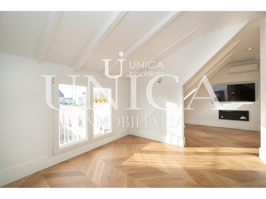 Appartamento a Chamberí, Madrid, Spagna 1 - 19192050