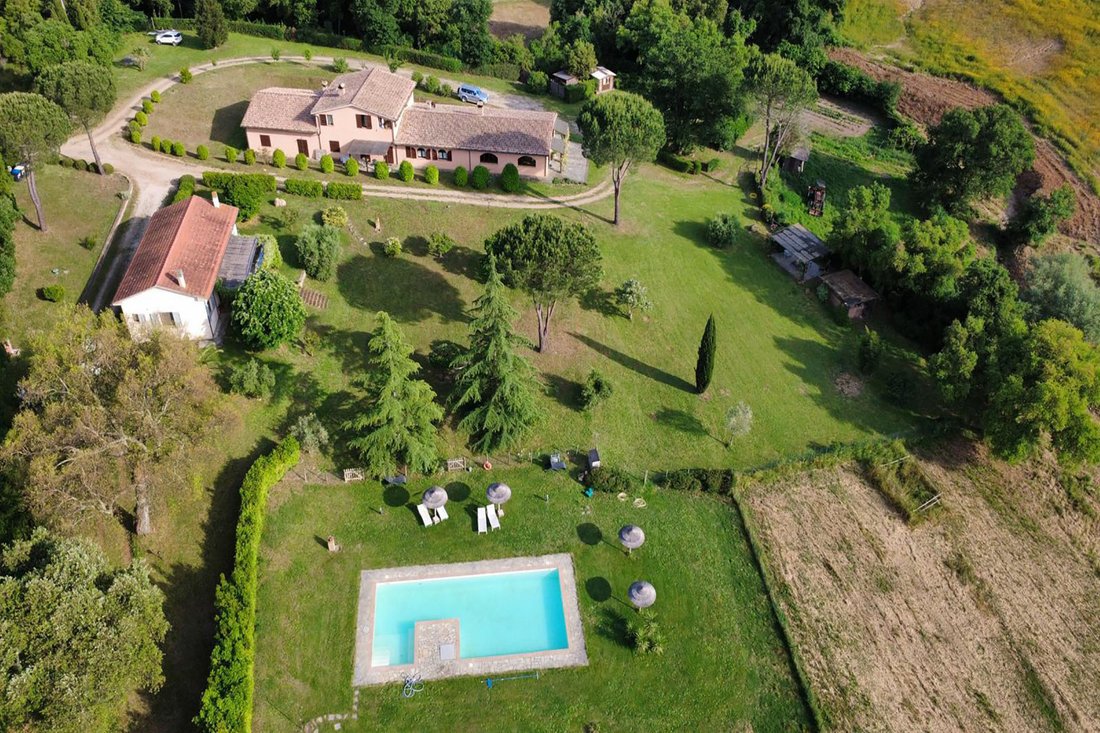 Casa di campagna a Roccastrada, Toscana, Italia 1 - 19190464