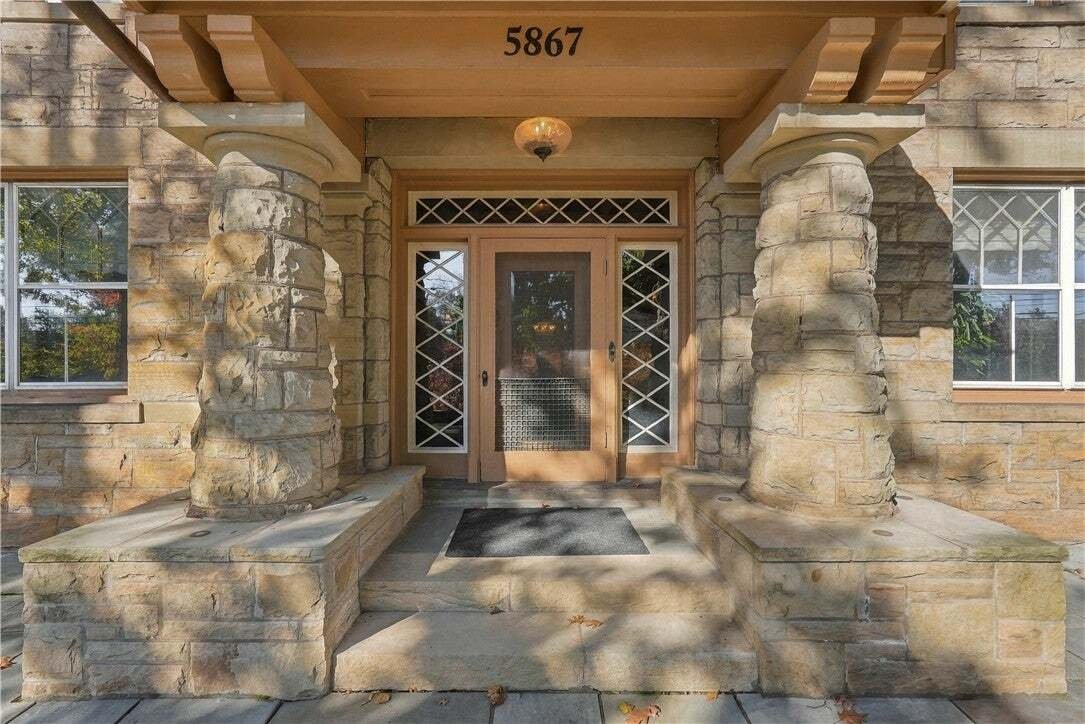 House in Pittsburgh, Pennsylvania, United States 4 - 19189998