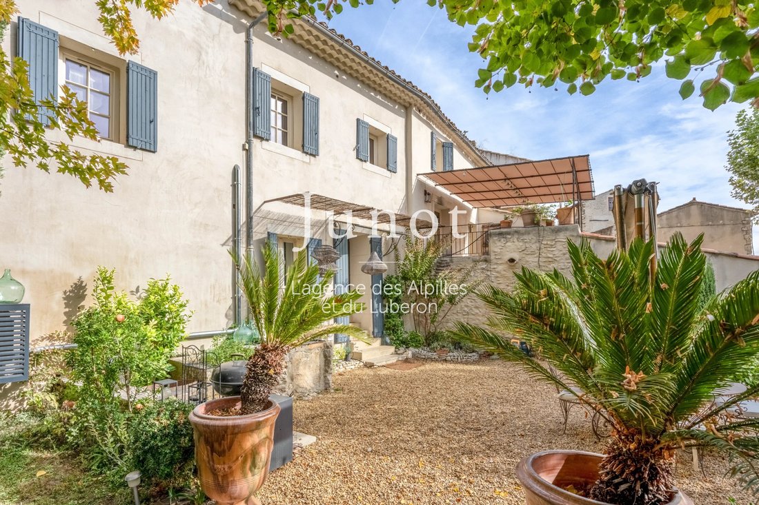 House in Joucas, Provence-Alpes-Côte d'Azur, France 1 - 19190917