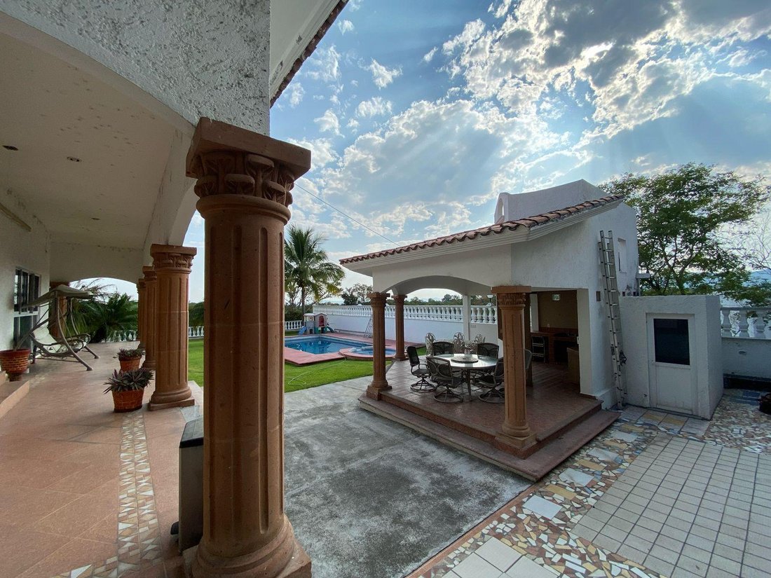 Casa en Lomas de Cocoyoc, Morelos, México 3 - 19192304