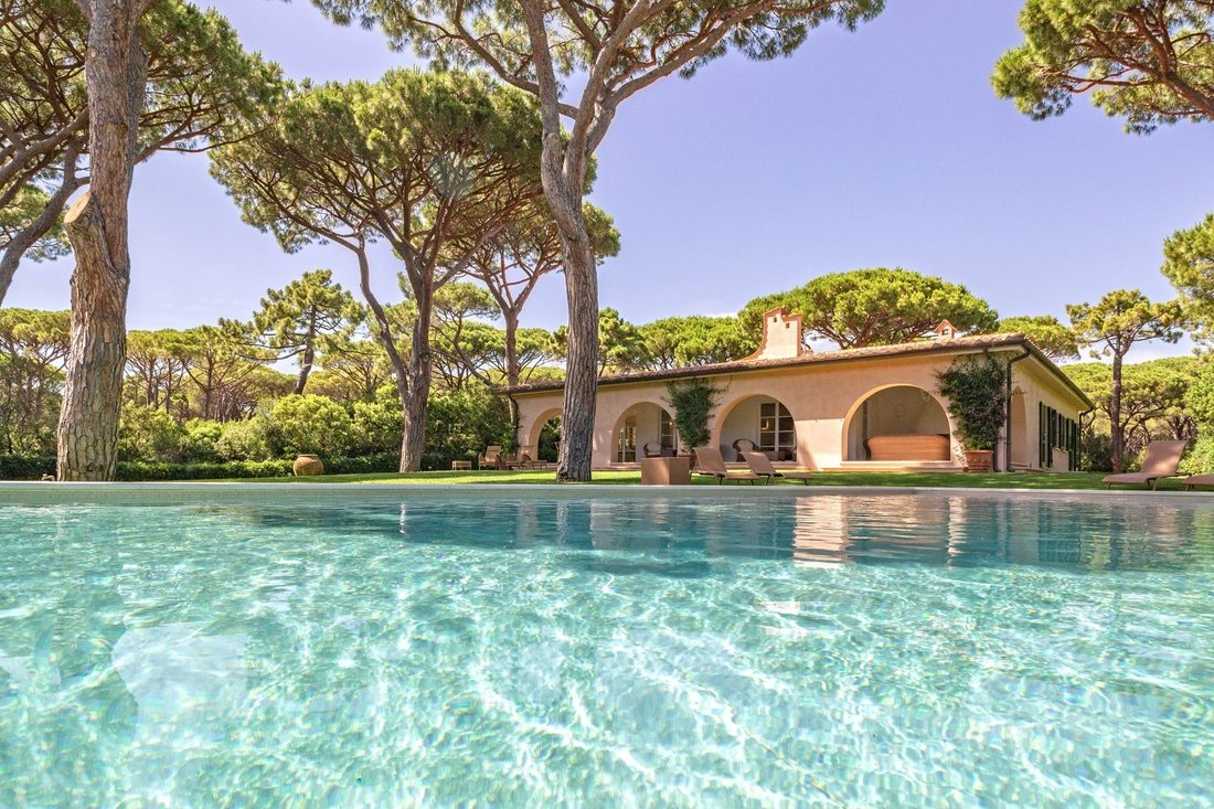 Villa in Castle of Castiglione, Castiglione della Pescaia, Tuscany 3 - 19190436