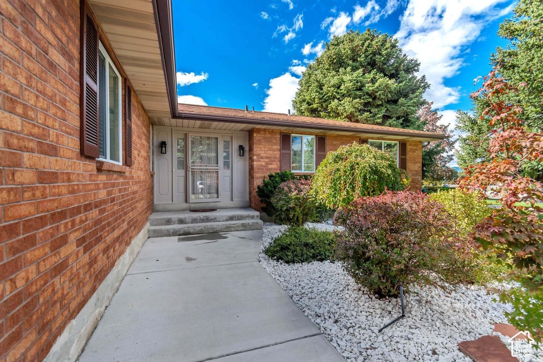 House in Sandy, Utah, United States 2 - 19192537