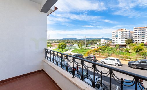 Wohnung in Carcavelos und Parede, Lissabon, Portugal 1