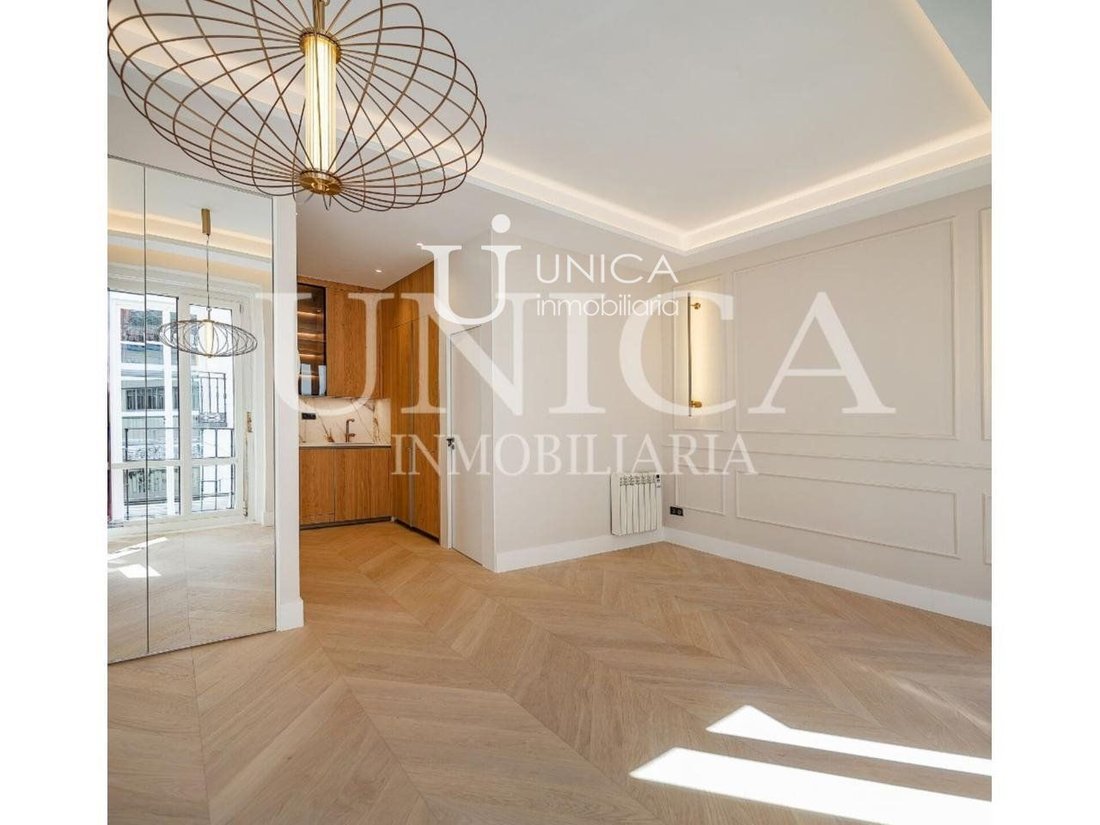 Apartment in Centro, Madrid, Spain 2 - 19192083