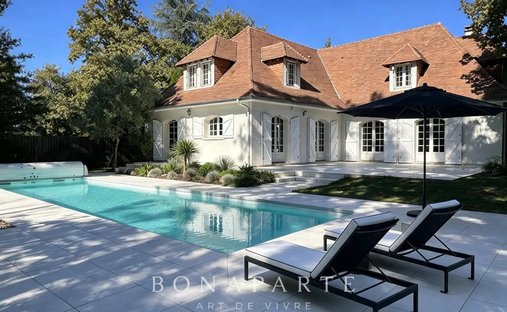 Casa en Est, Lescar, Francia 1