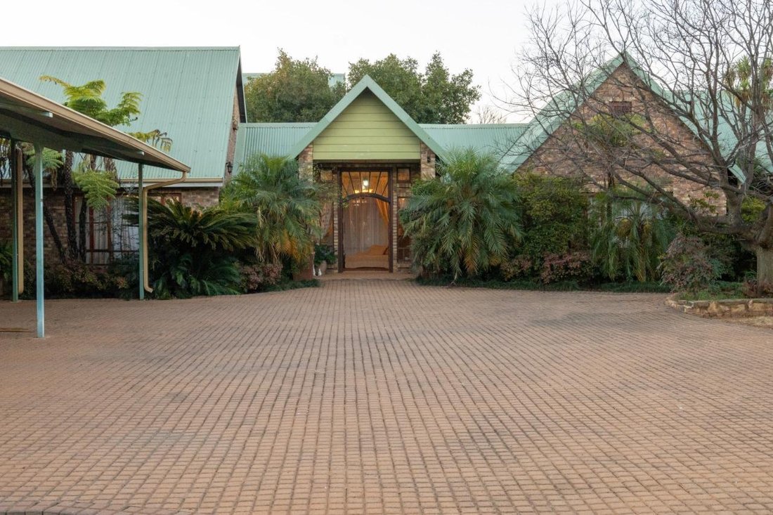 Casa en Mooikloof, Gauteng, Sudáfrica 1 - 19189793