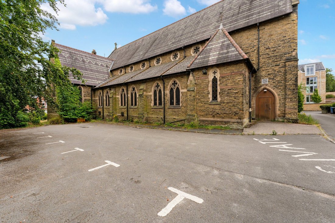House in Bowdon, England 3 - 14413770