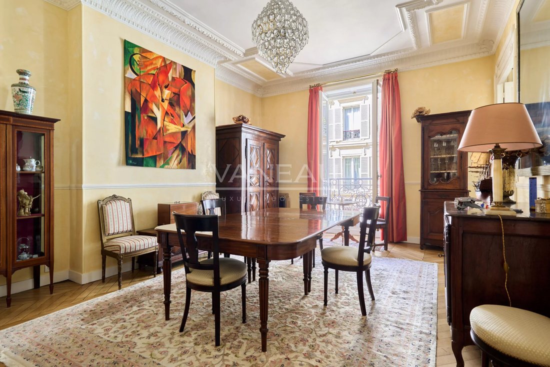 Appartamento a Mairie, Paris 8e Arrondissement, Parigi 2 - 19190907