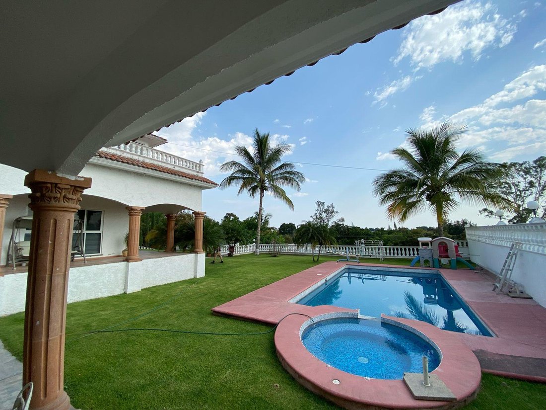 Casa en Lomas de Cocoyoc, Morelos, México 1 - 19192304