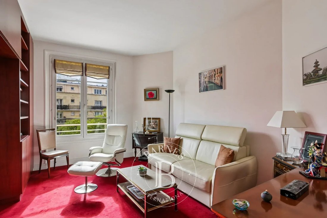 Apartment in Auteuil Sud, Paris 16e Arrondissement, Paris 4 - 19190682
