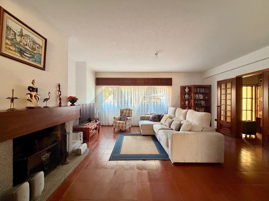 Maison à Linda-a-Velha, Lisbonne, Portugal 4 - 19194321