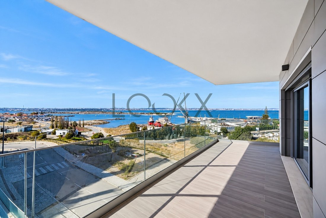 Apartment in Seixal, Arrentela e Aldeia de Paio Pires, Setubal, Portugal 5 - 19194057
