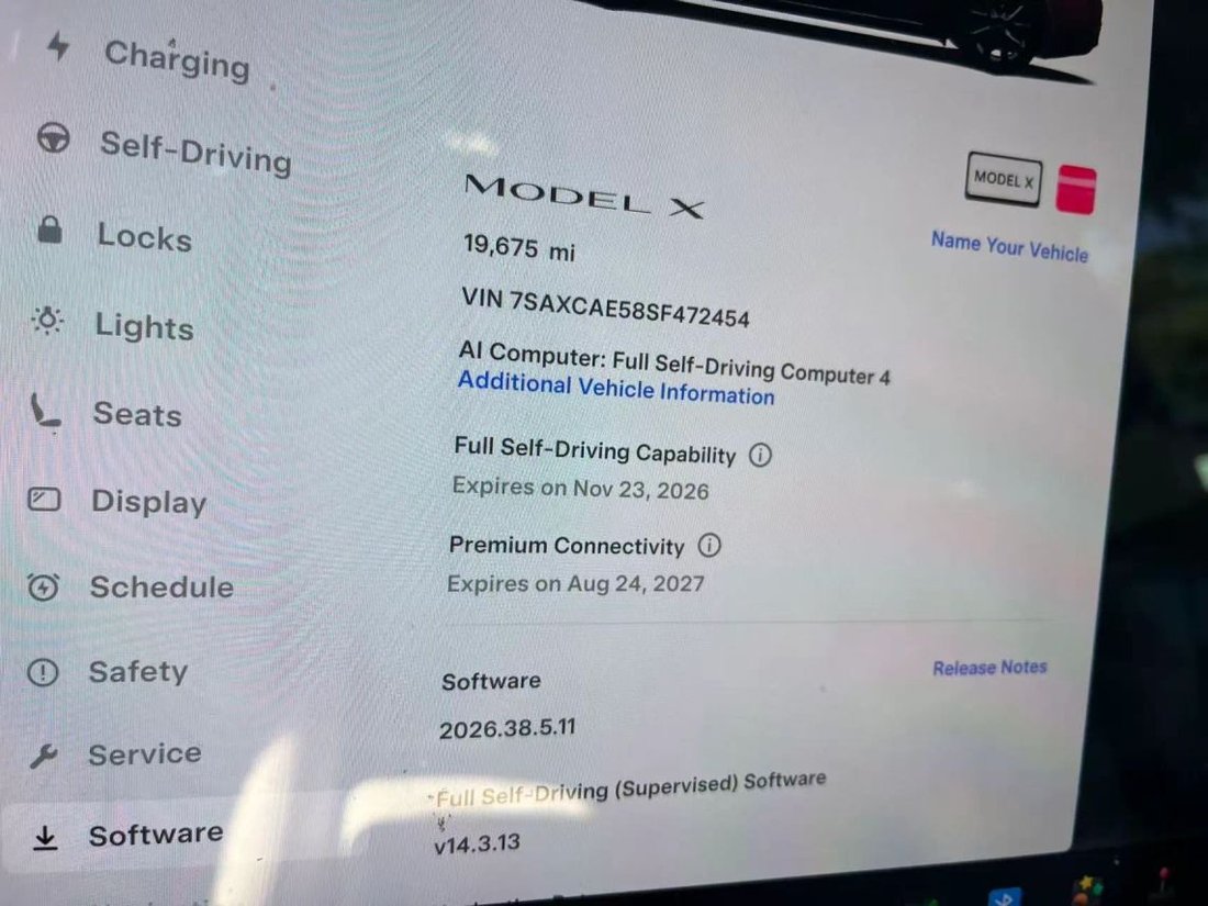 Suv in Costa Mesa, CA, United States 5 - 19194535