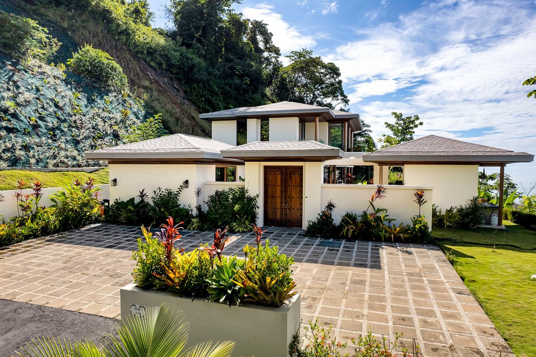 Villa in Dominicalito, Puntarenas Province, Costa Rica 2 - 19194317